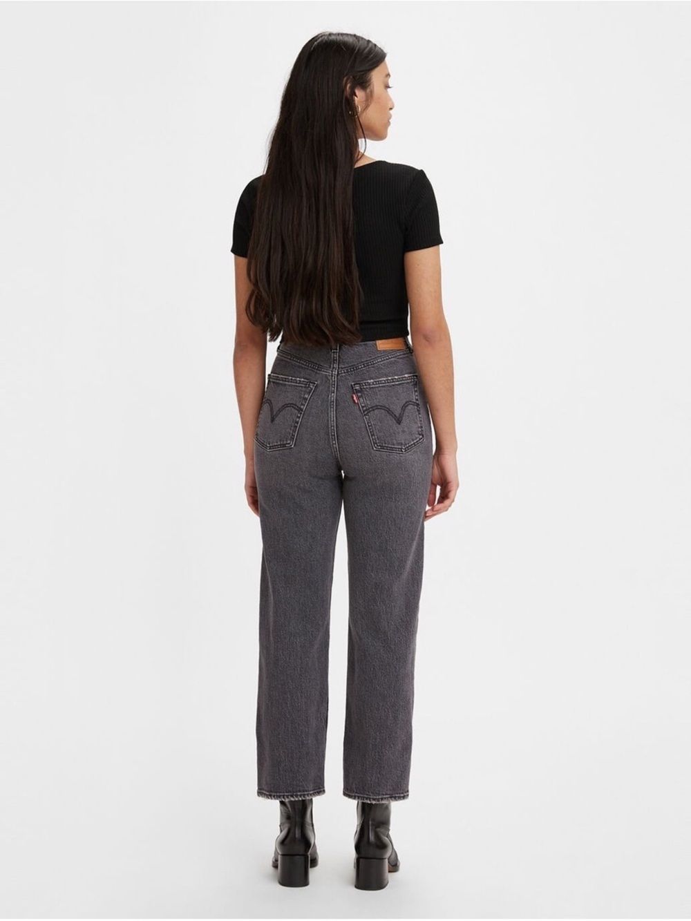 Levi's Ribcage Straight Button Fly Jeans Size 32 High Rise Gray Wash
Denim Chic